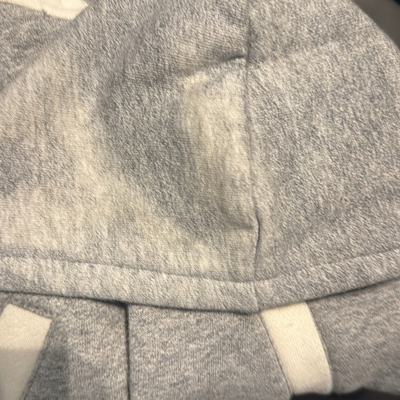 Baby 1 piece Gray & White 0-3 Months Free with any $15 Kids Purchase - Picture 11 of 11